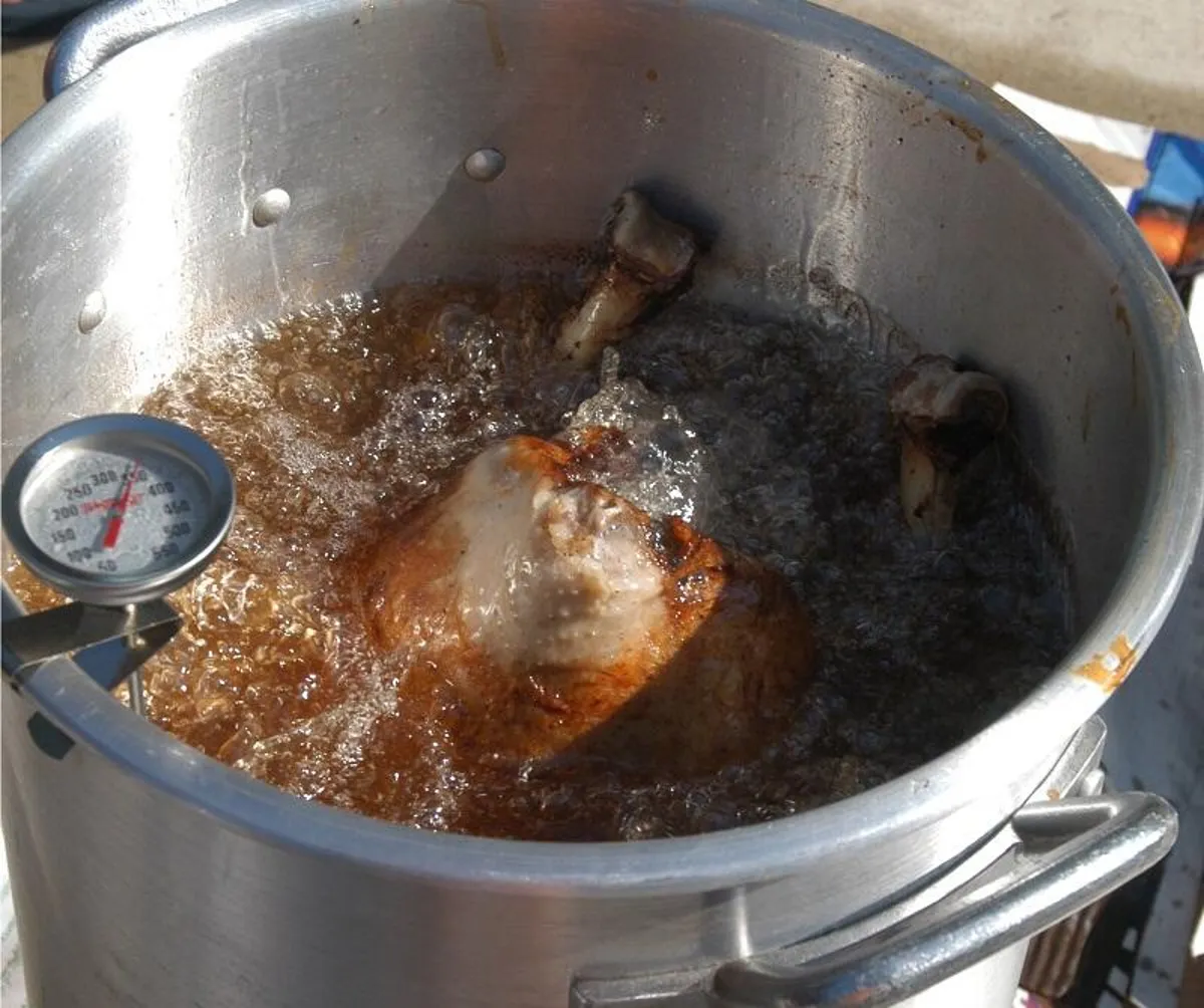 how to deep fry a turkey